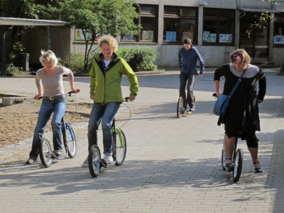 So fühlen sich AnfängerInnen Roller rückwärts