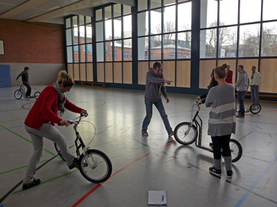 Wie funktioniert Rollerfahren